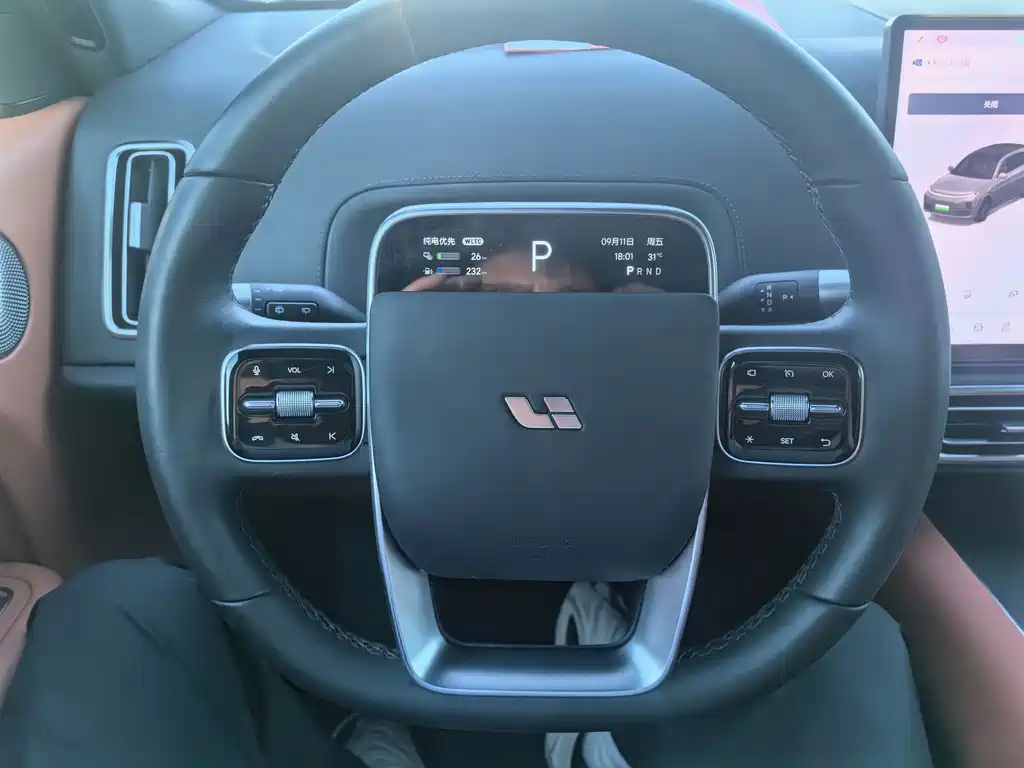 Li Auto Li L7 — миниатюра 9