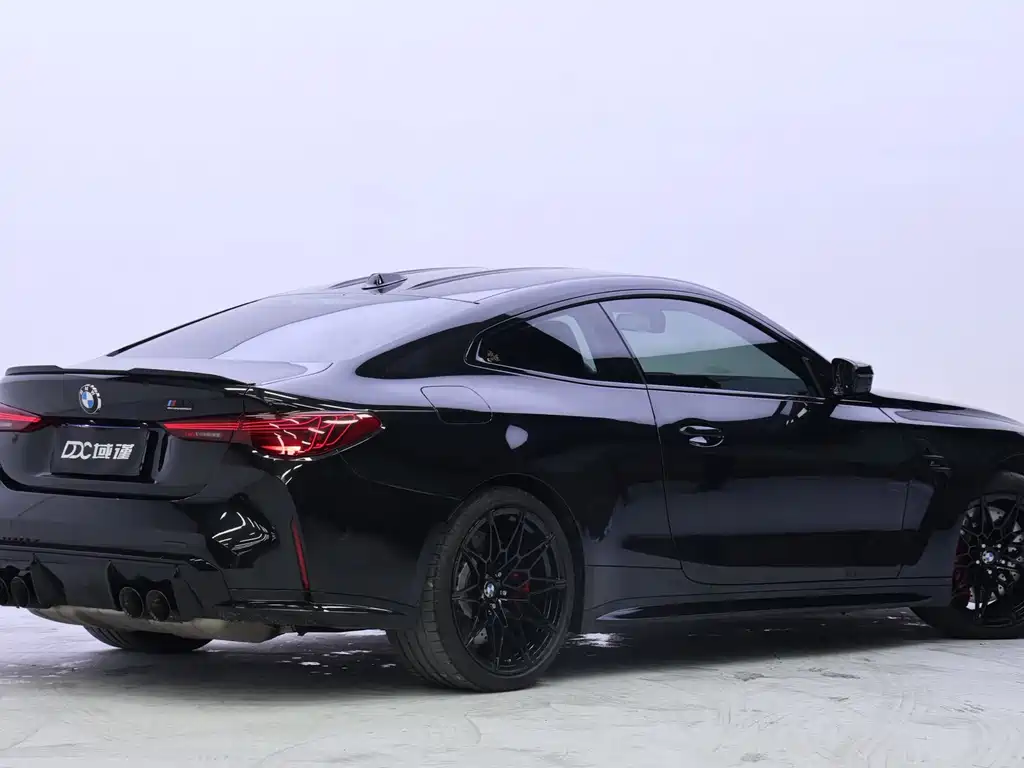BMW M4 — миниатюра 7