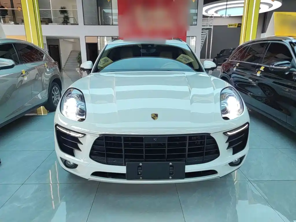 Porsche Macan — миниатюра 3