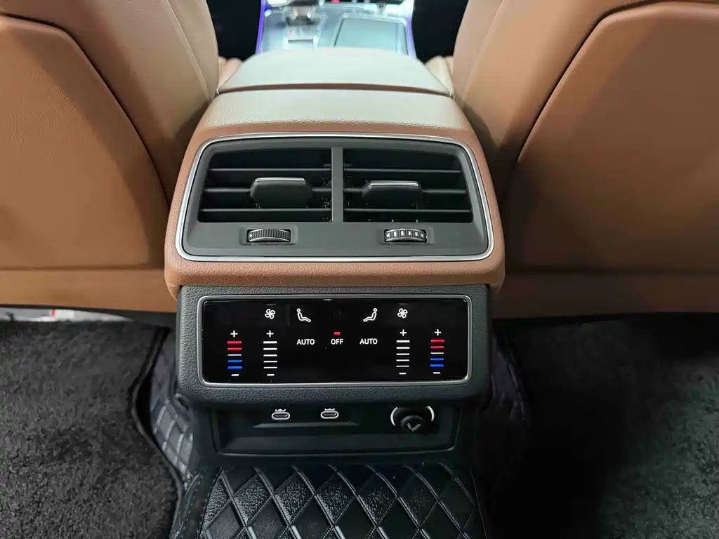 Audi A7L — миниатюра 18