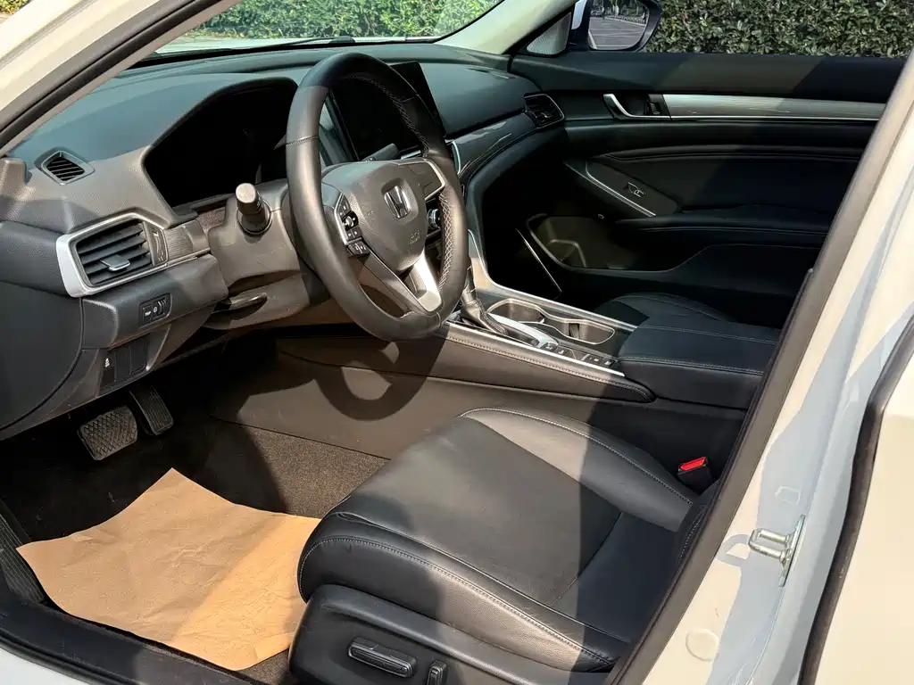 Honda Accord 2022 260TURBO Luxury