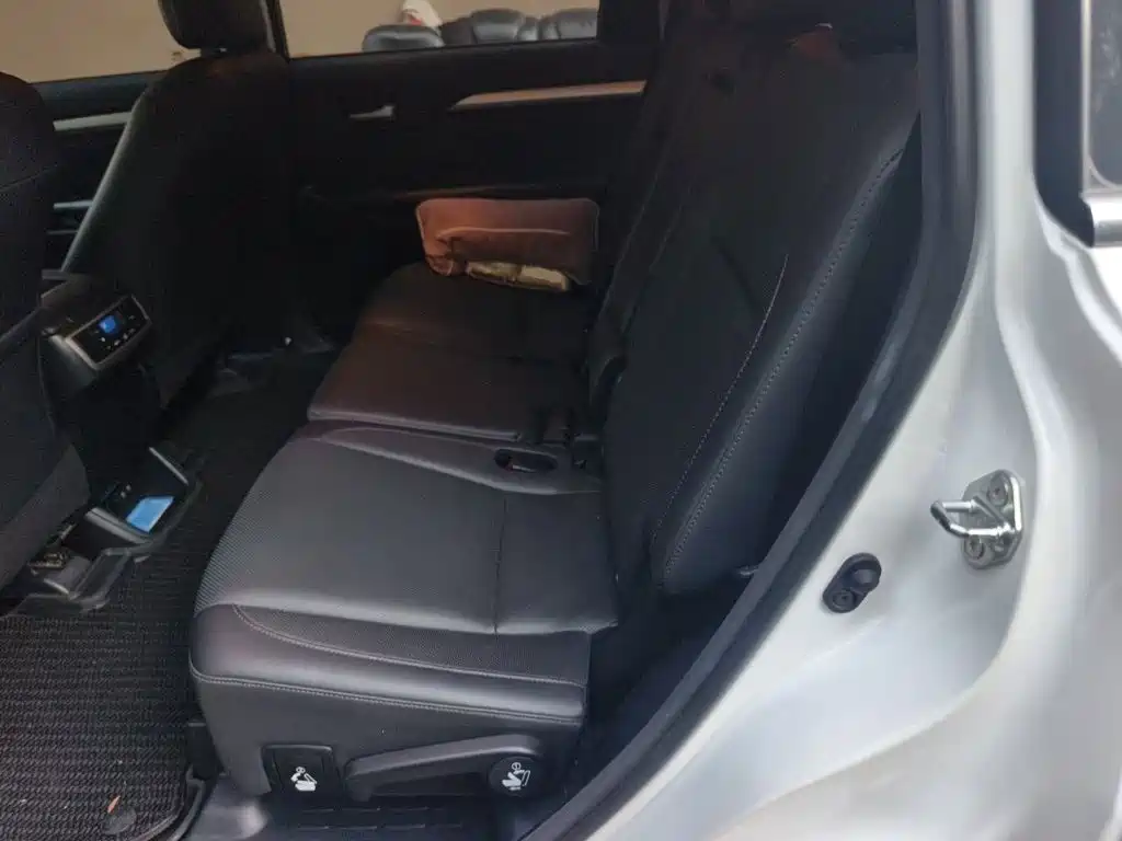 Toyota Highlander — миниатюра 15