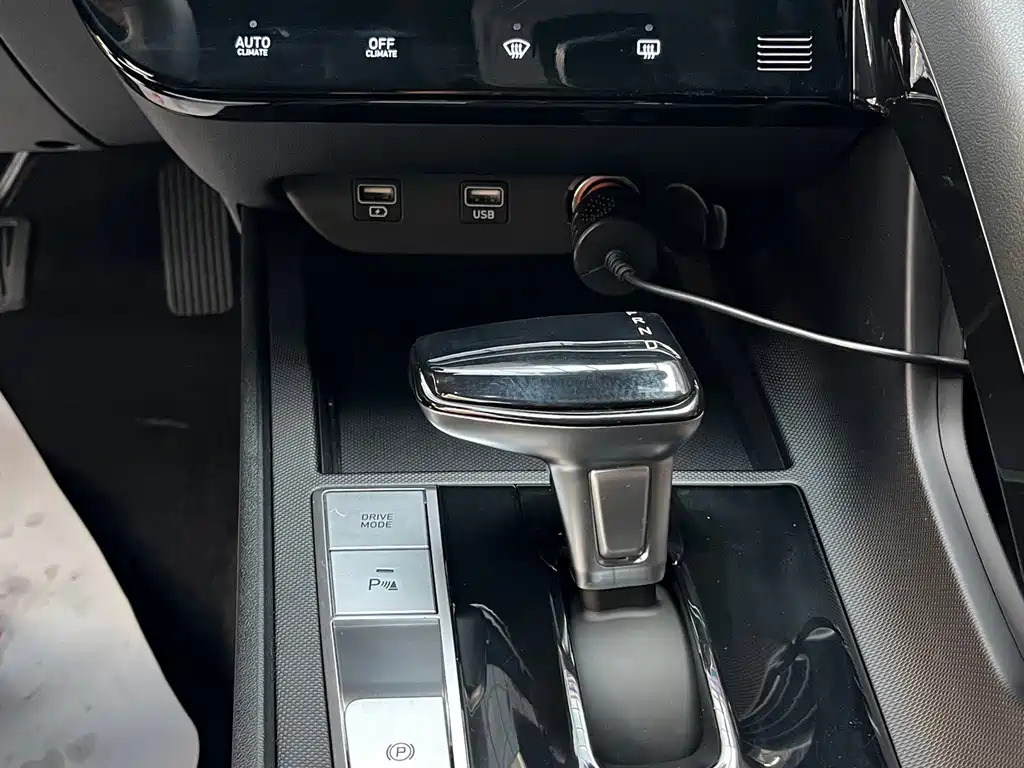 Hyundai Elantra — миниатюра 15