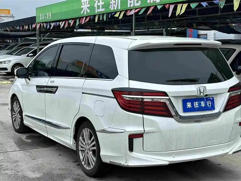 Honda Elysion — миниатюра 3