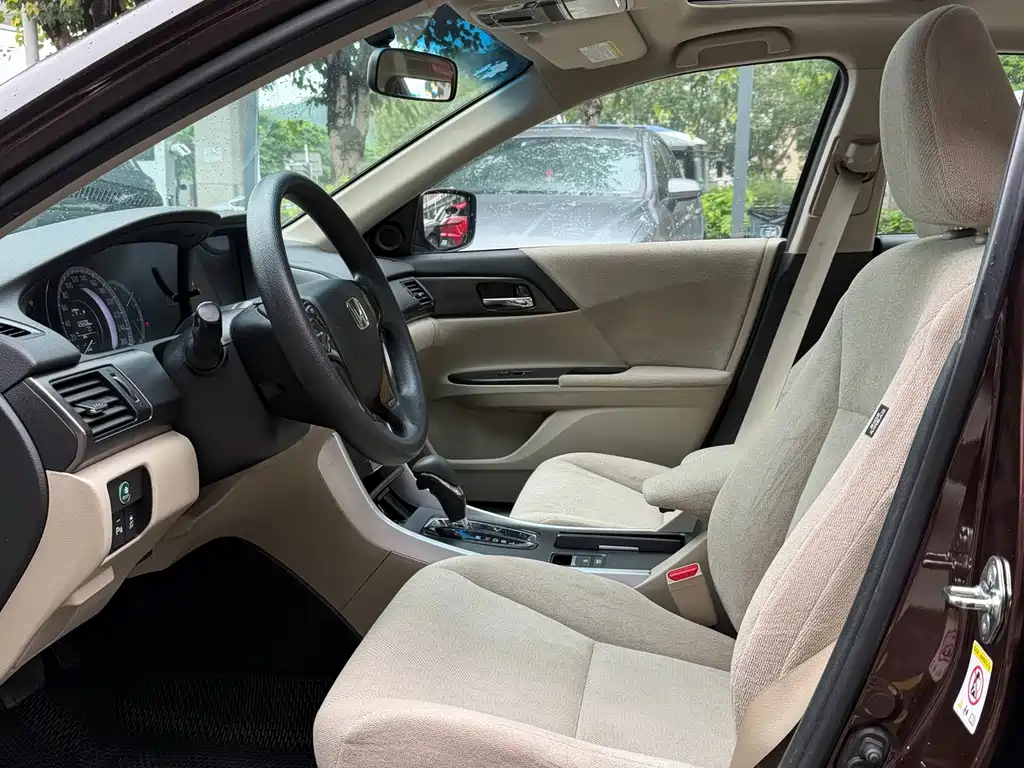 Honda Accord — миниатюра 4