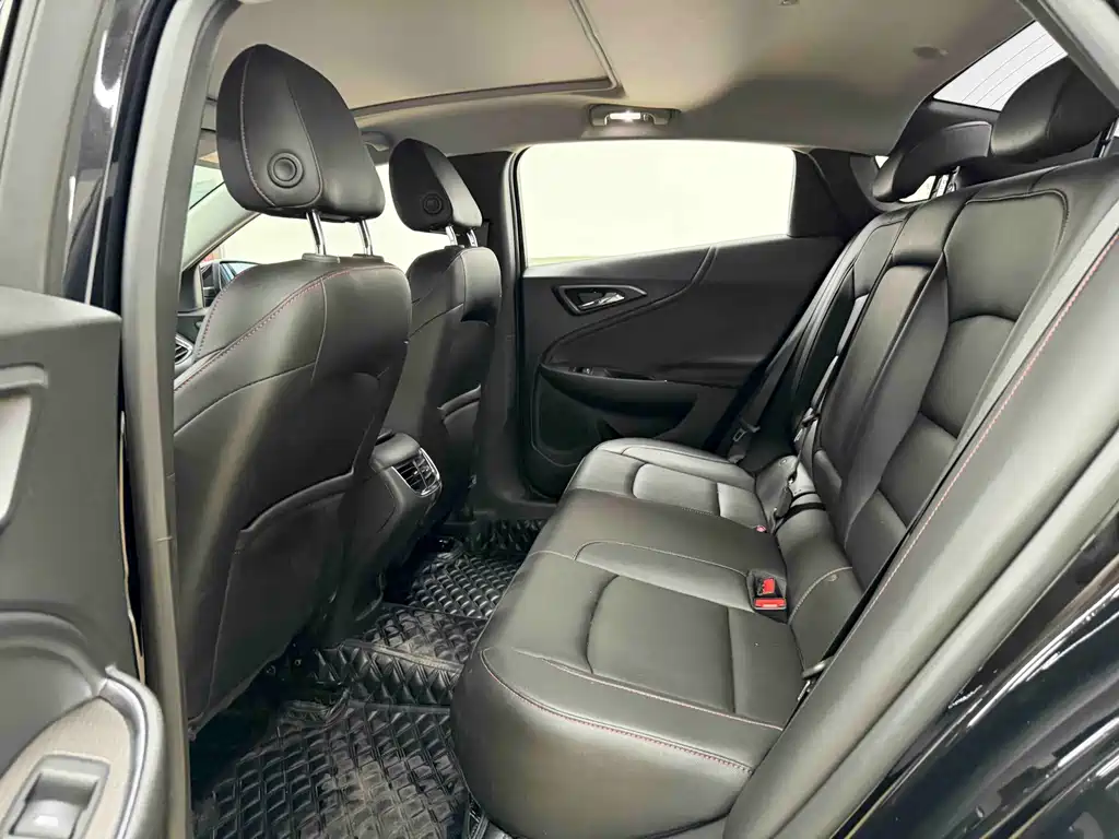 Chevrolet Malibu XL — миниатюра 14