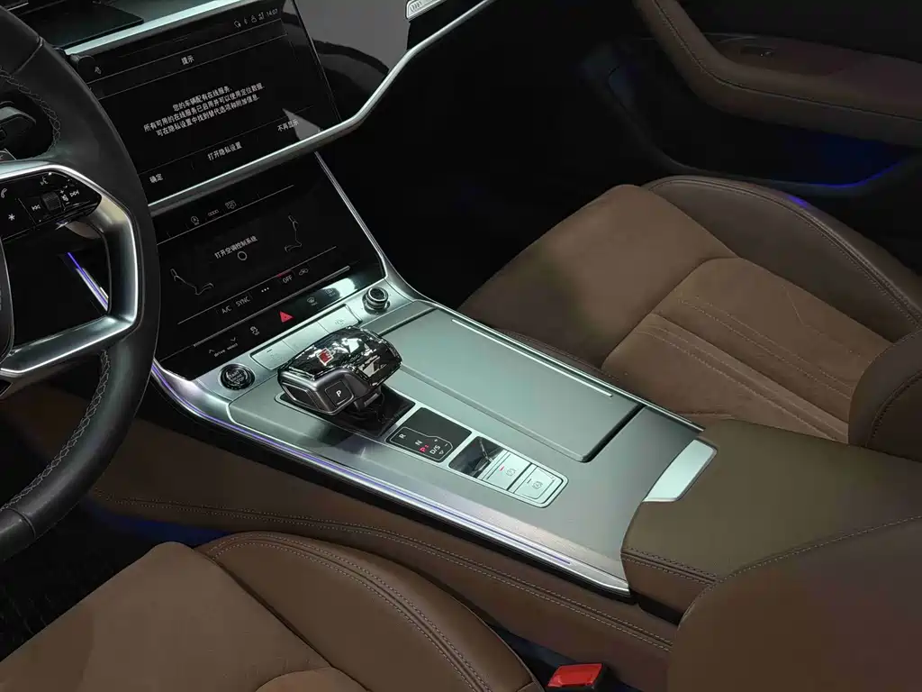 Audi A7L — миниатюра 14