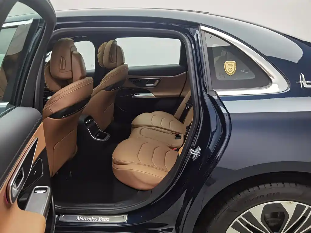 Mercedes-Benz E-Class — миниатюра 15