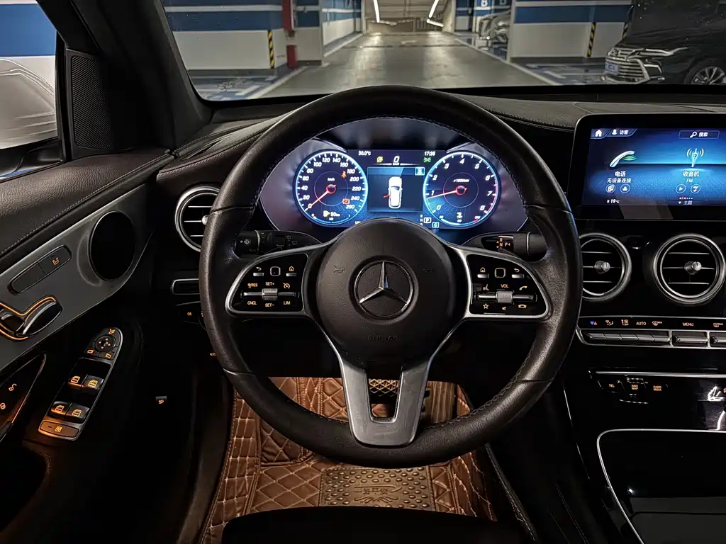 Mercedes-Benz GLC — миниатюра 10