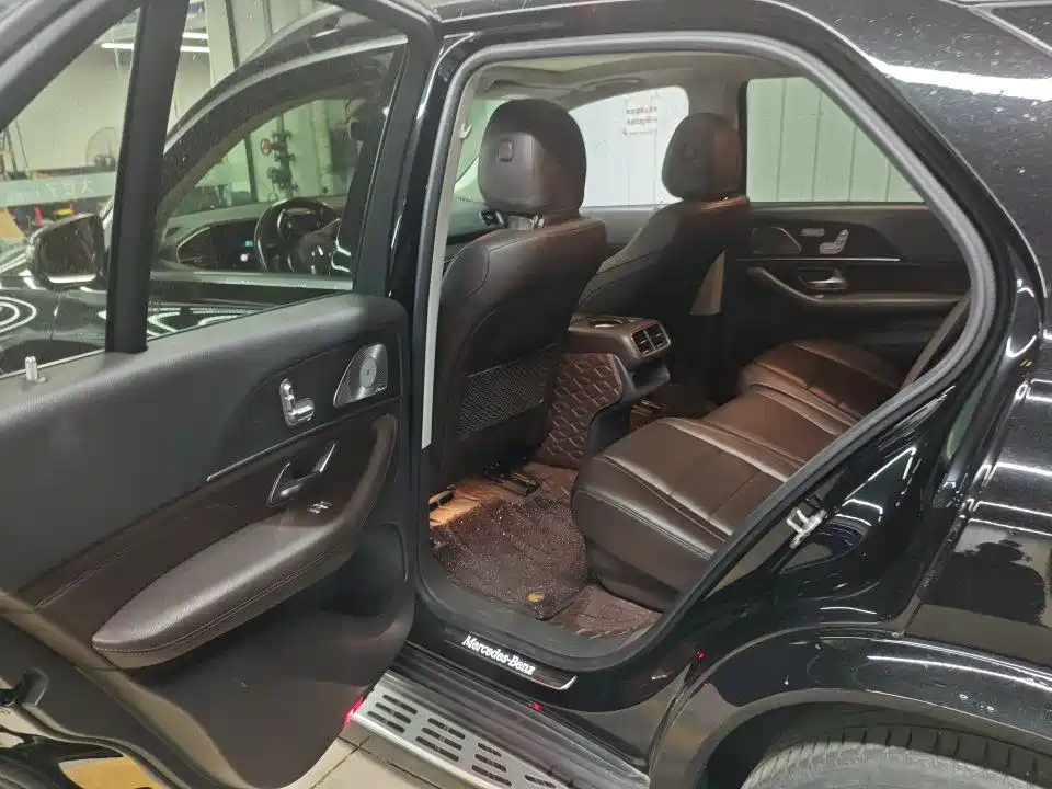 Mercedes-Benz GLE (Import) — миниатюра 4