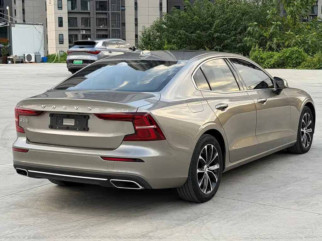 Volvo S60 — миниатюра 4