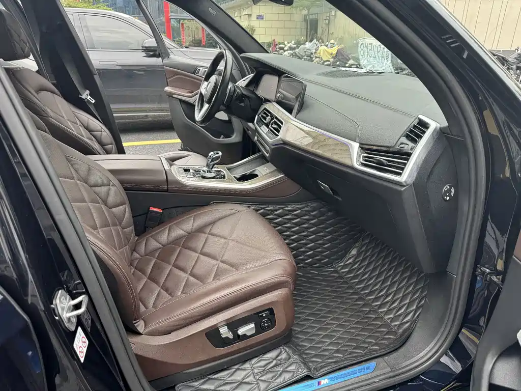 BMW X5 — миниатюра 12
