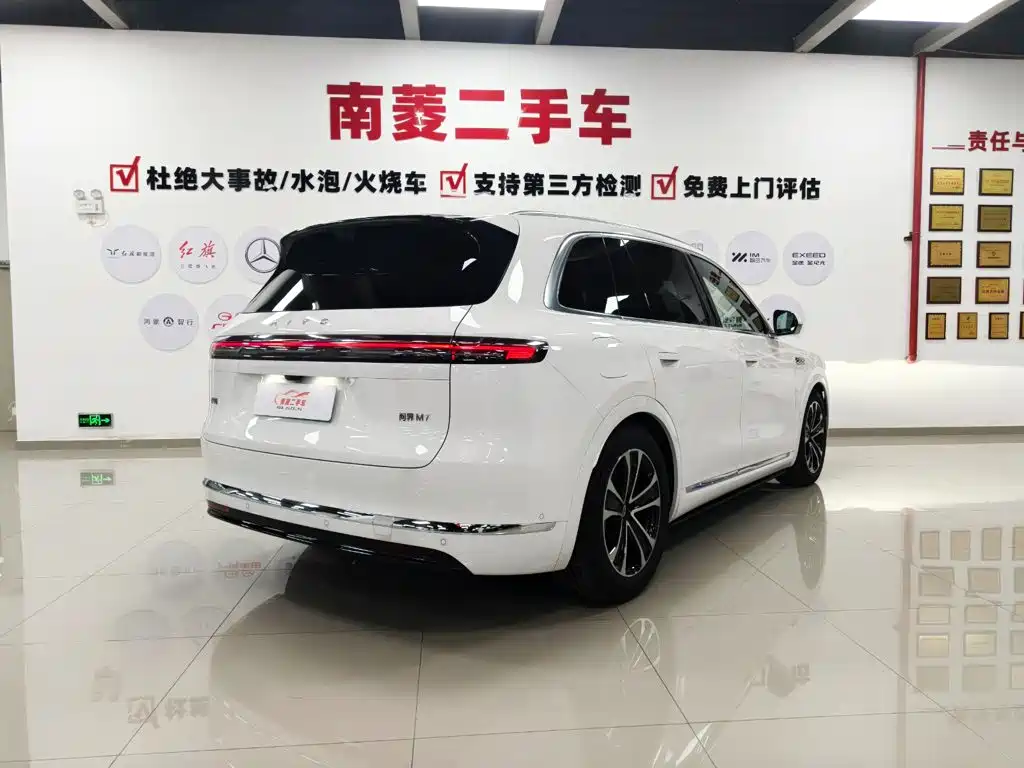 AITO Wenjie AITO M7 — миниатюра 4