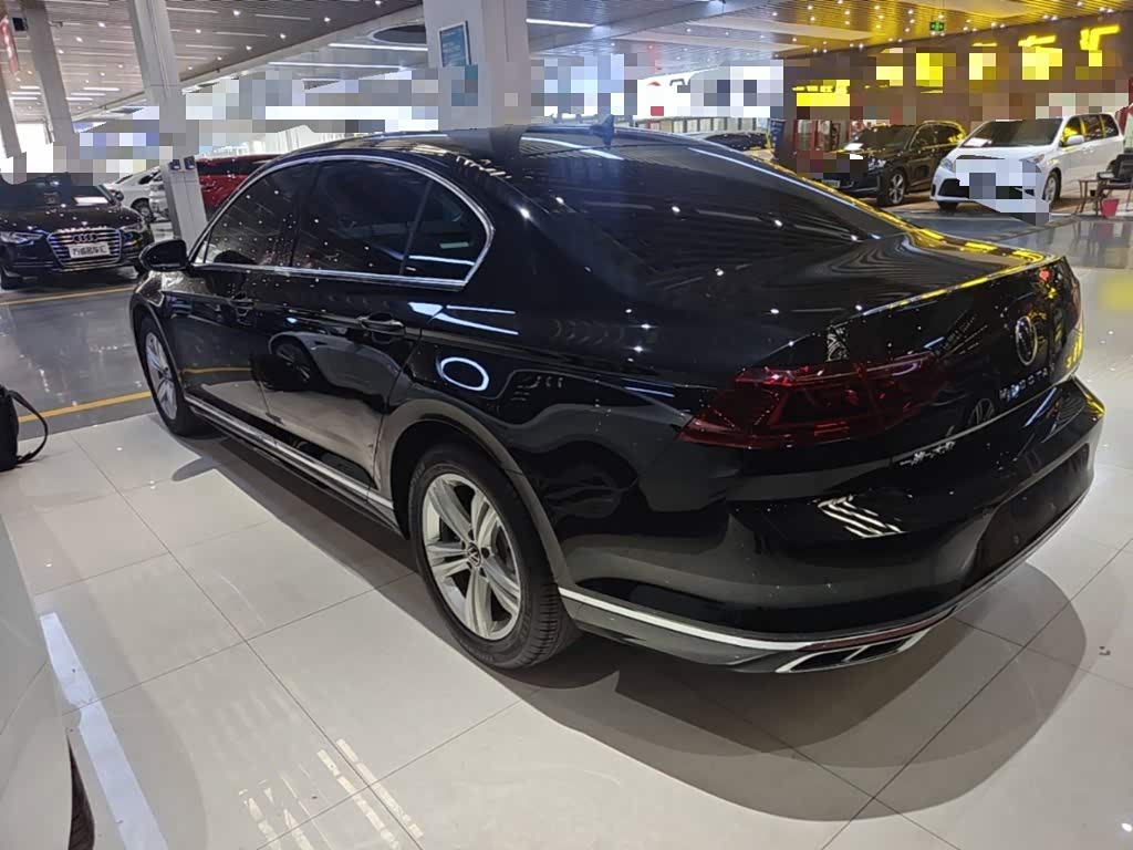 Volkswagen Magotan 1.4 л 2024 г. Чёрный, пробег 19500 км