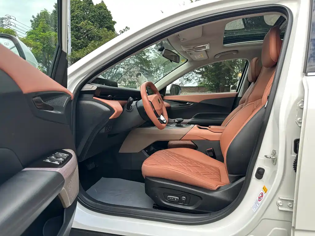 Changan Eado — миниатюра 10