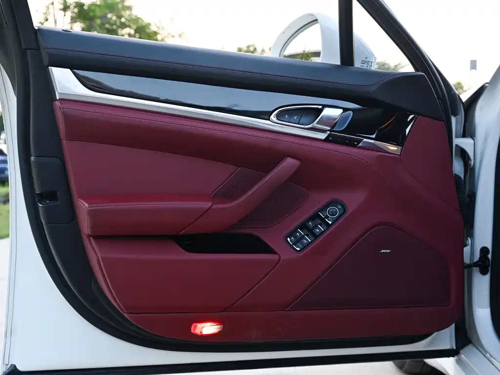 Porsche Panamera — миниатюра 20