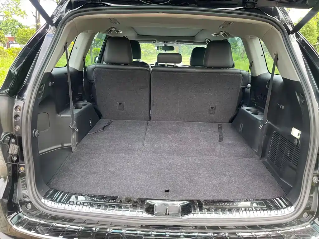 Toyota Highlander — миниатюра 13