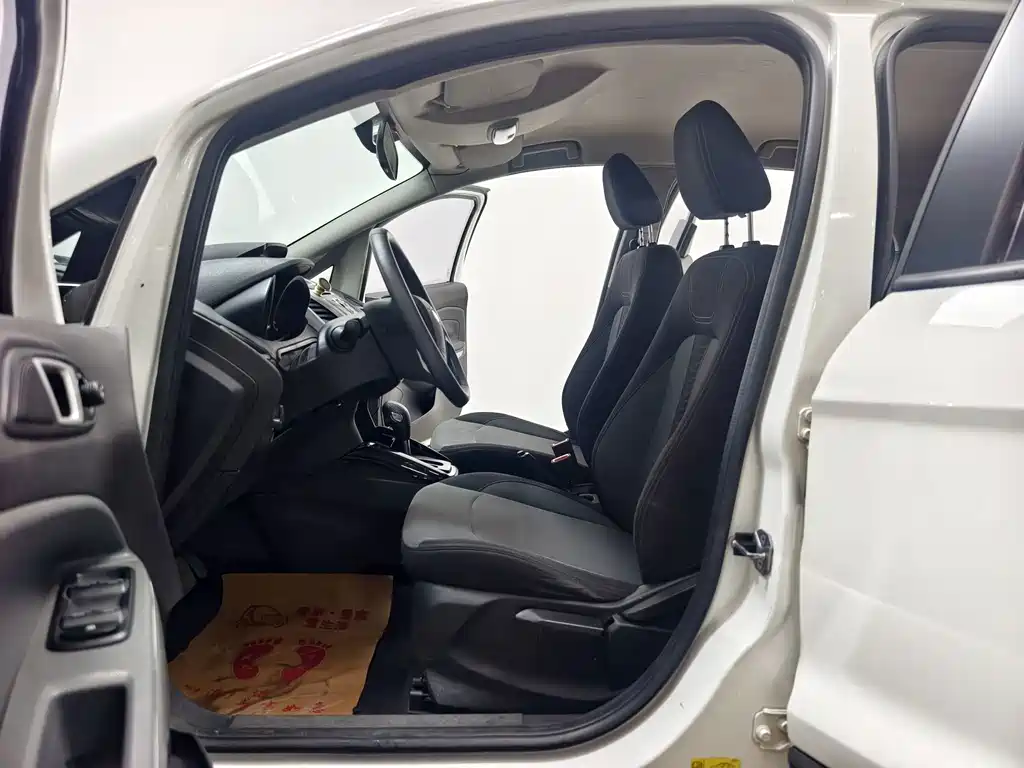 Ford Ecosport — миниатюра 10
