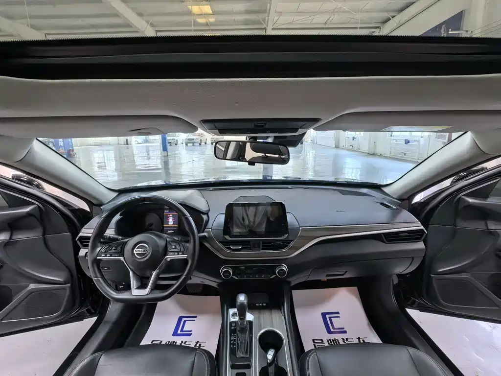 Nissan Teana — миниатюра 10