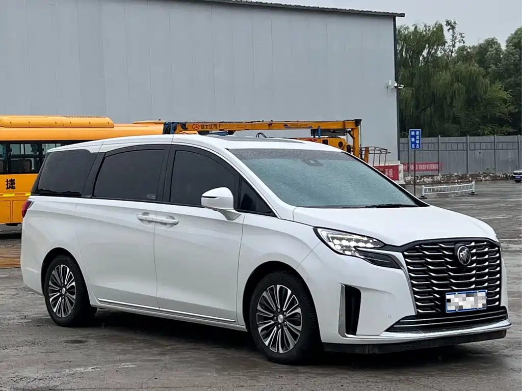 Buick GL8 — миниатюра 3