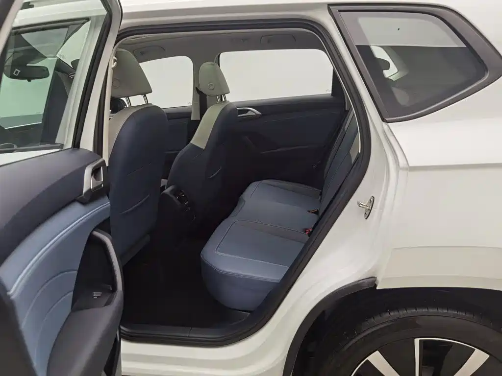 Volkswagen Tharu — миниатюра 15