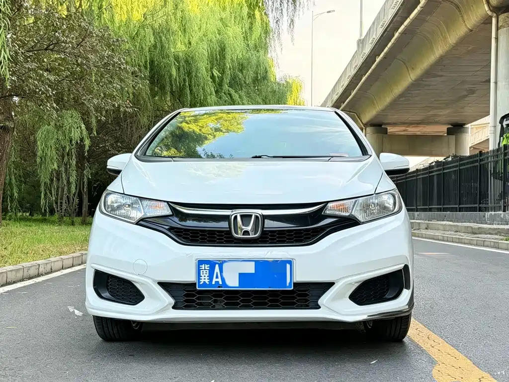 Honda Fit — миниатюра 5