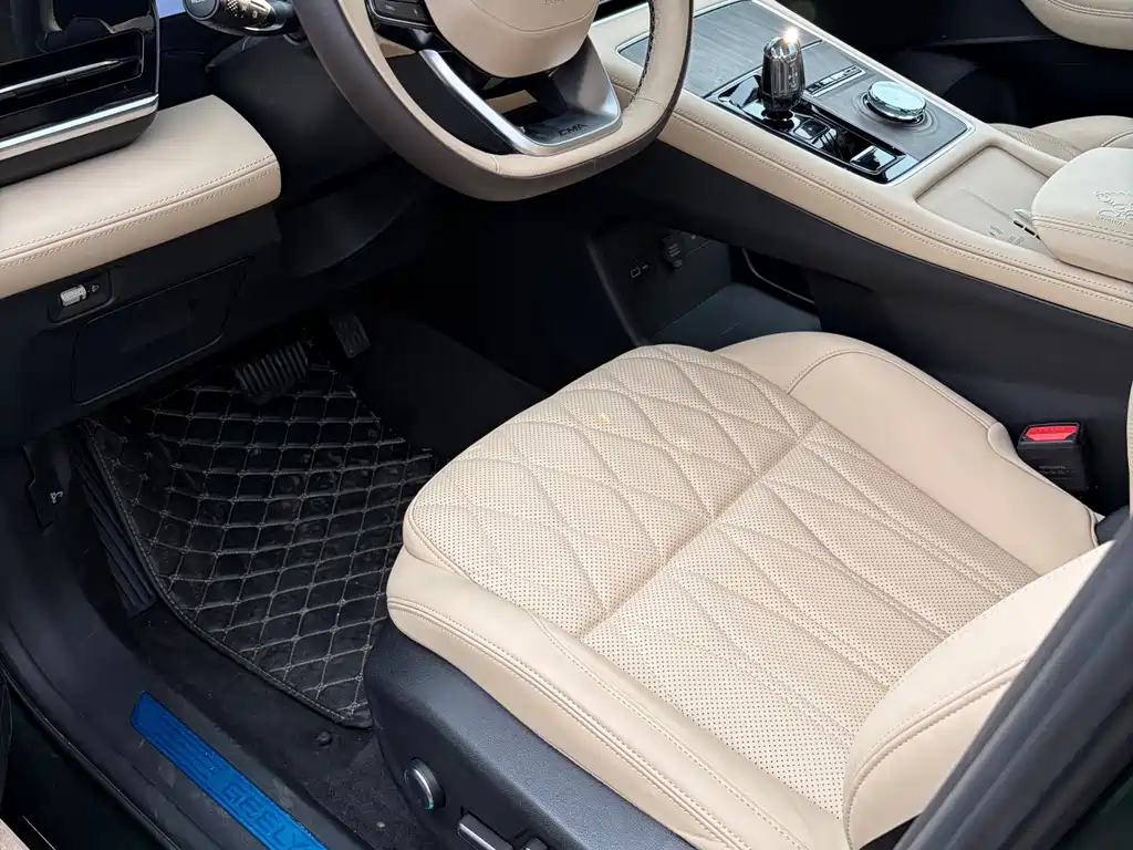 Geely Xingyue L — миниатюра 12