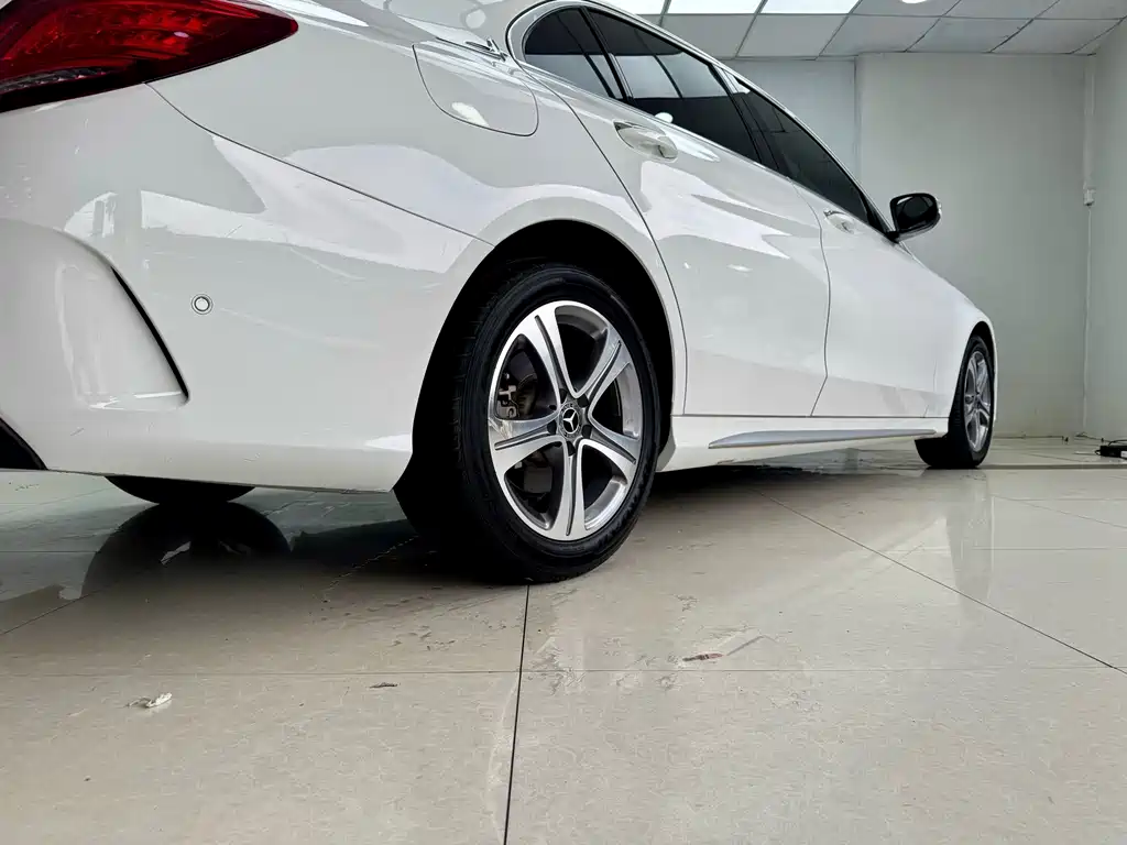 Mercedes-Benz C-Class — миниатюра 20