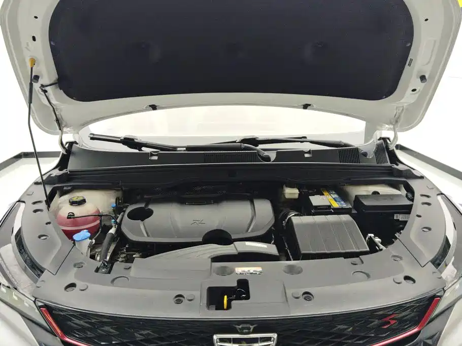 Geely Binyue — миниатюра 10