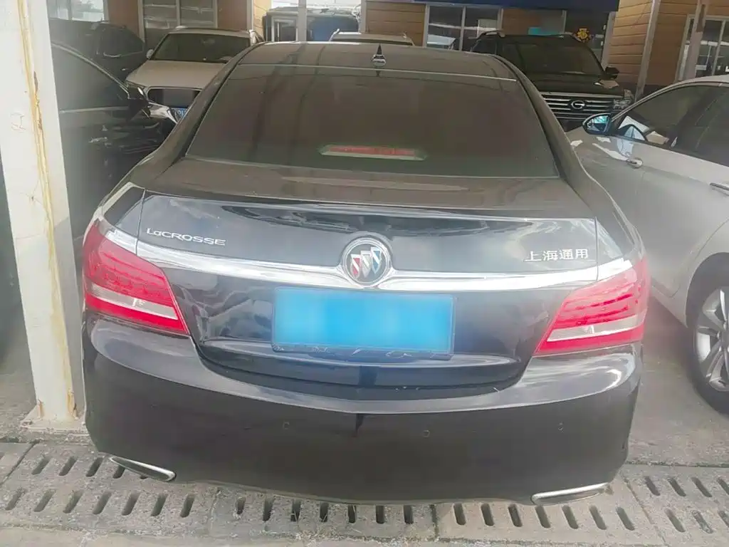 Buick LaCrosse — миниатюра 6