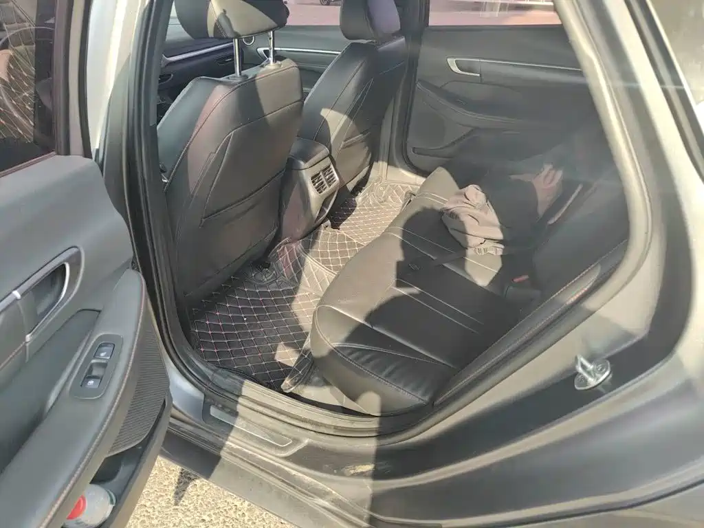 Hyundai Sonata — миниатюра 18