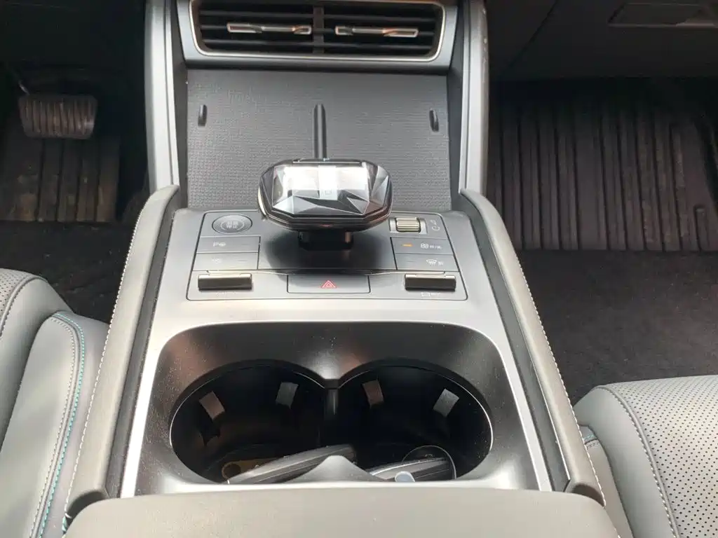 BYD Qin L — миниатюра 9
