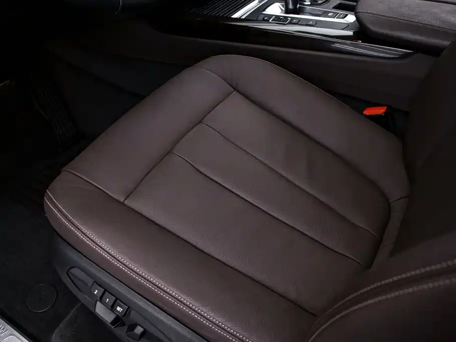 BMW X5 (Import) — миниатюра 15