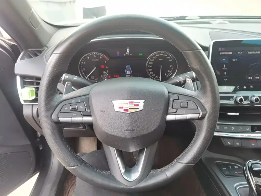 Cadillac CT5 — миниатюра 11