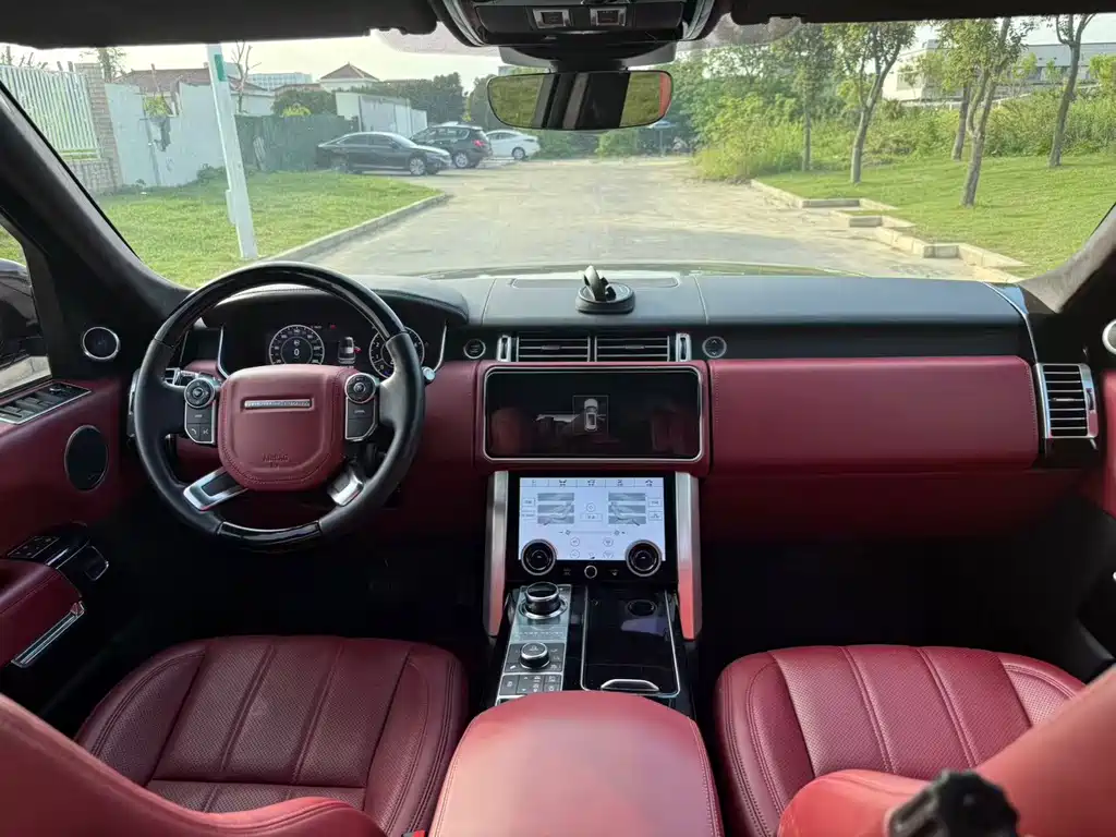 Land Rover Range Rover — миниатюра 8