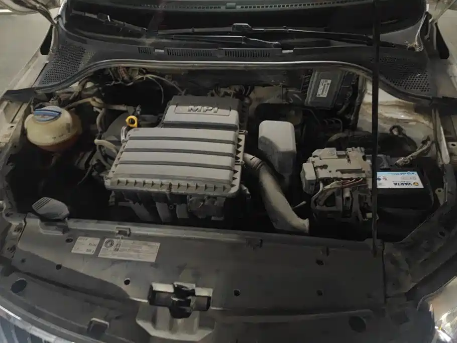 Skoda Rapid Spaceback — миниатюра 10