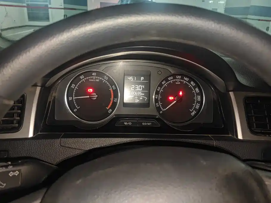 Skoda Rapid Spaceback — миниатюра 14