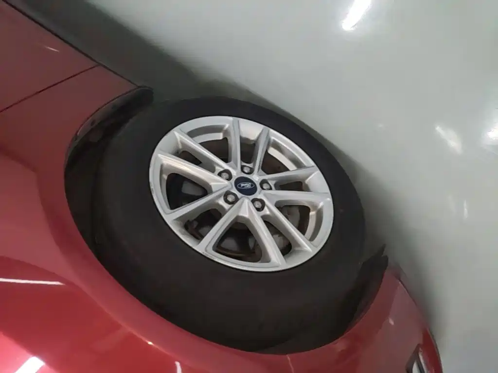 Ford Focus — миниатюра 23
