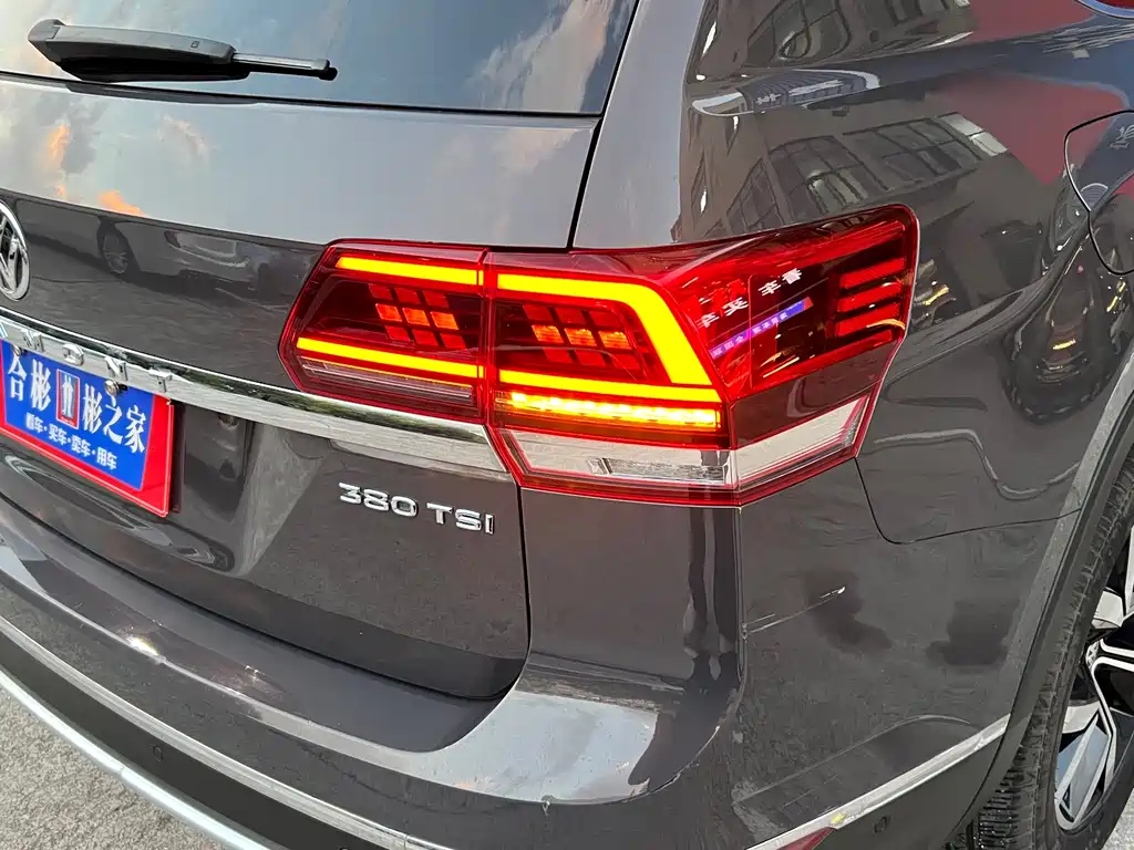 Volkswagen Teramont — миниатюра 8