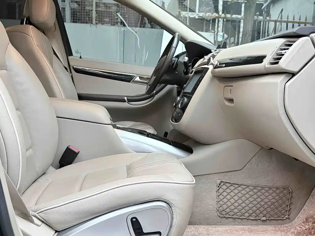 Mercedes-Benz R-Class — миниатюра 15