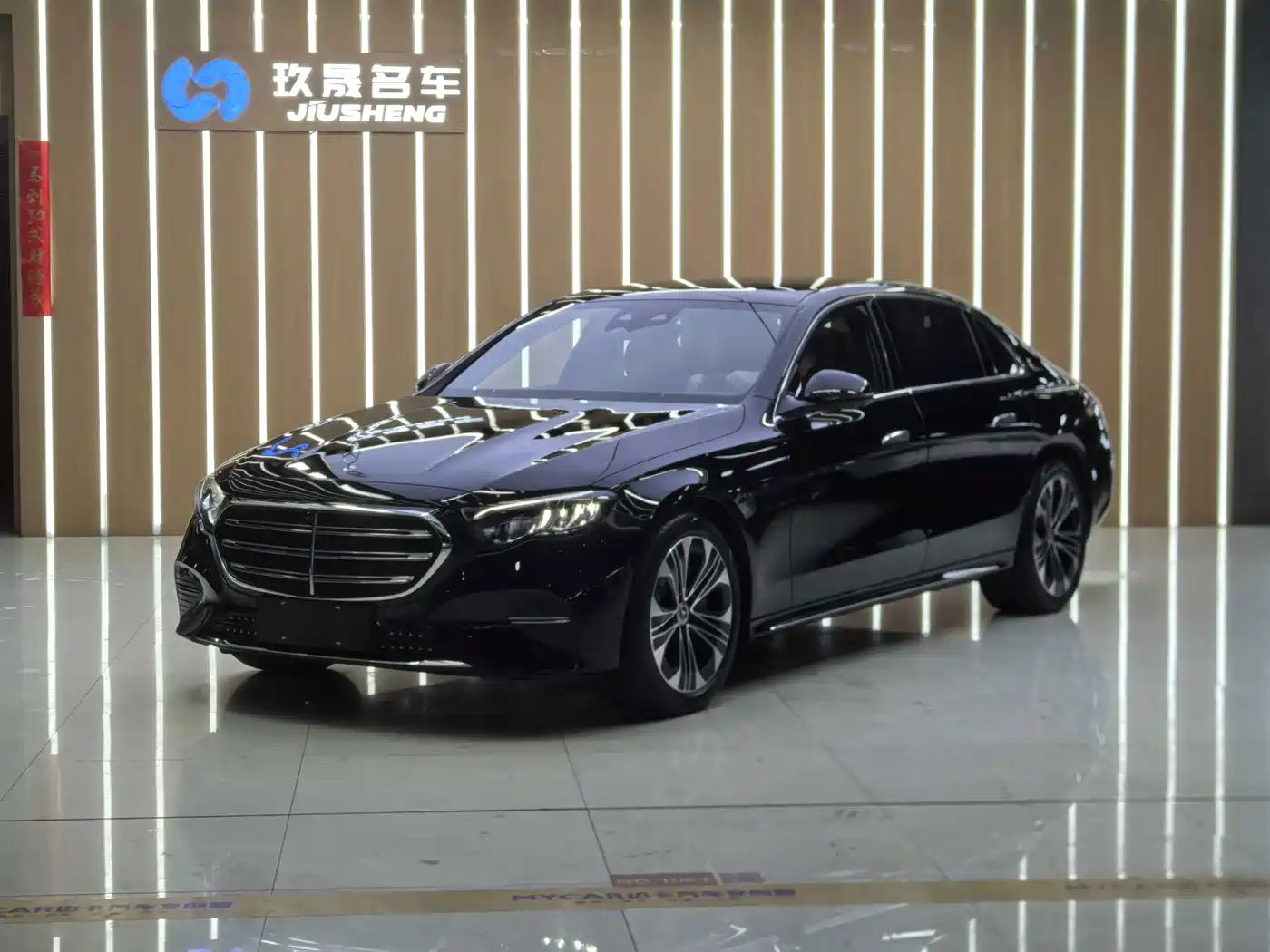 奔驰E级新能源 2024款 E 350 e L 插电式混合动力运动轿车 2025
