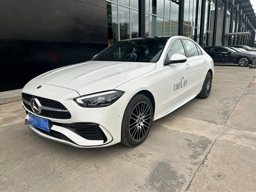 Mercedes-Benz C-Class 2024