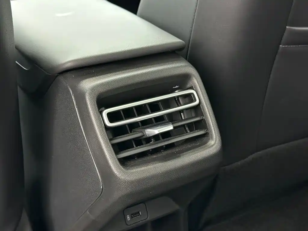 Changan Eado — миниатюра 14