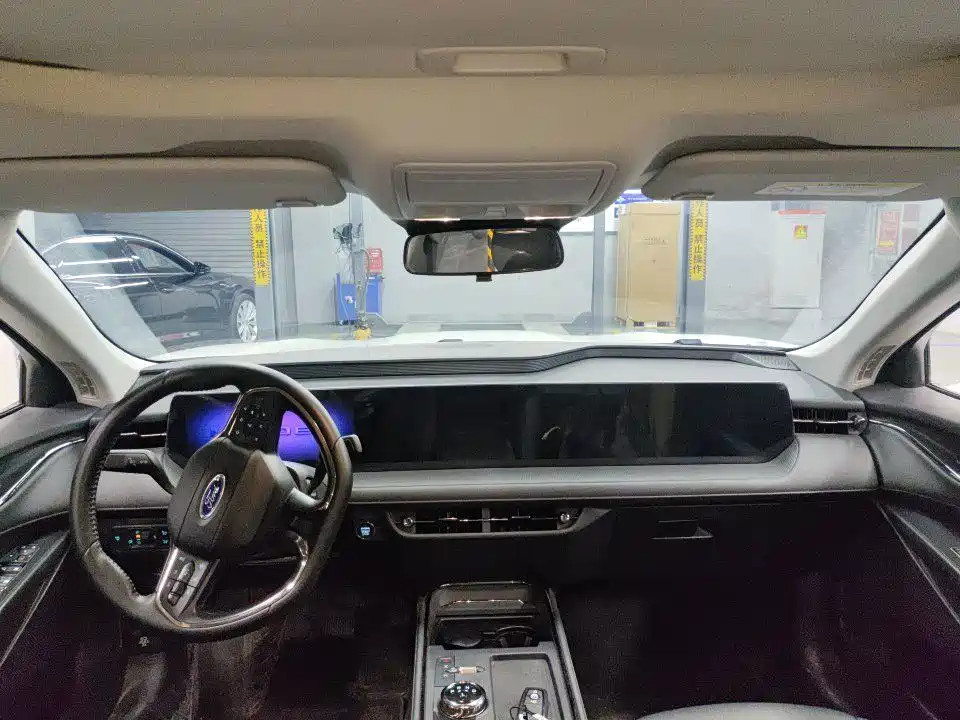 Ford Mondeo — миниатюра 5
