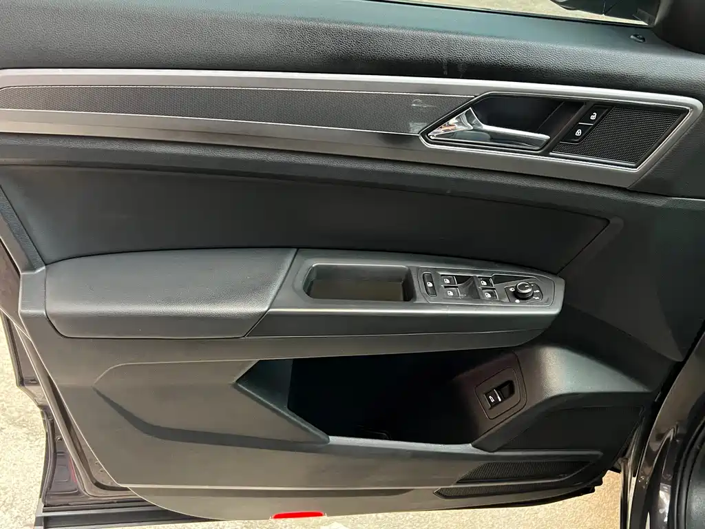 Volkswagen Teramont — миниатюра 19