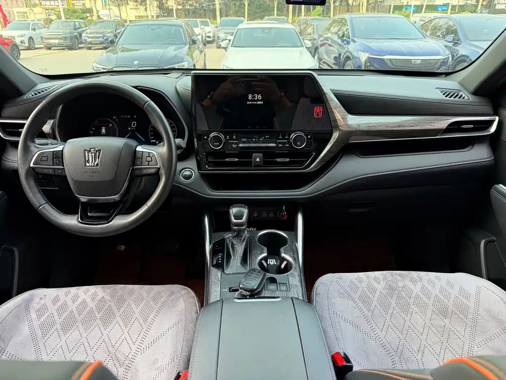 Toyota Crown Kluger — миниатюра 9
