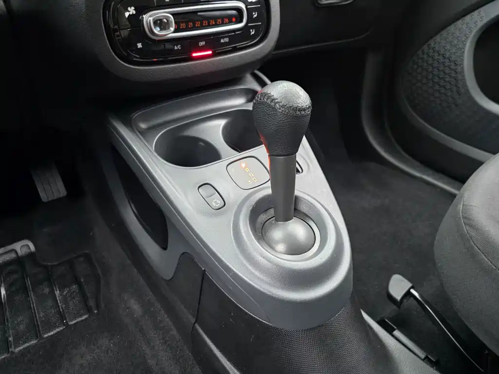 smart Smart Fortwo — миниатюра 20