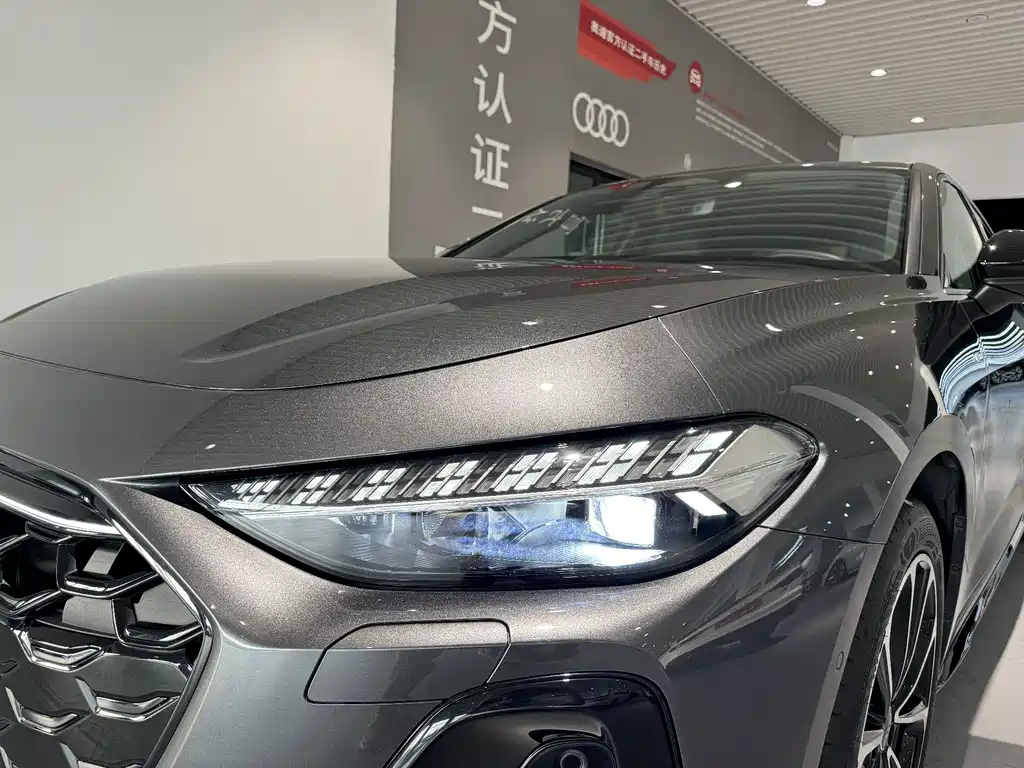 Audi A5L — миниатюра 10