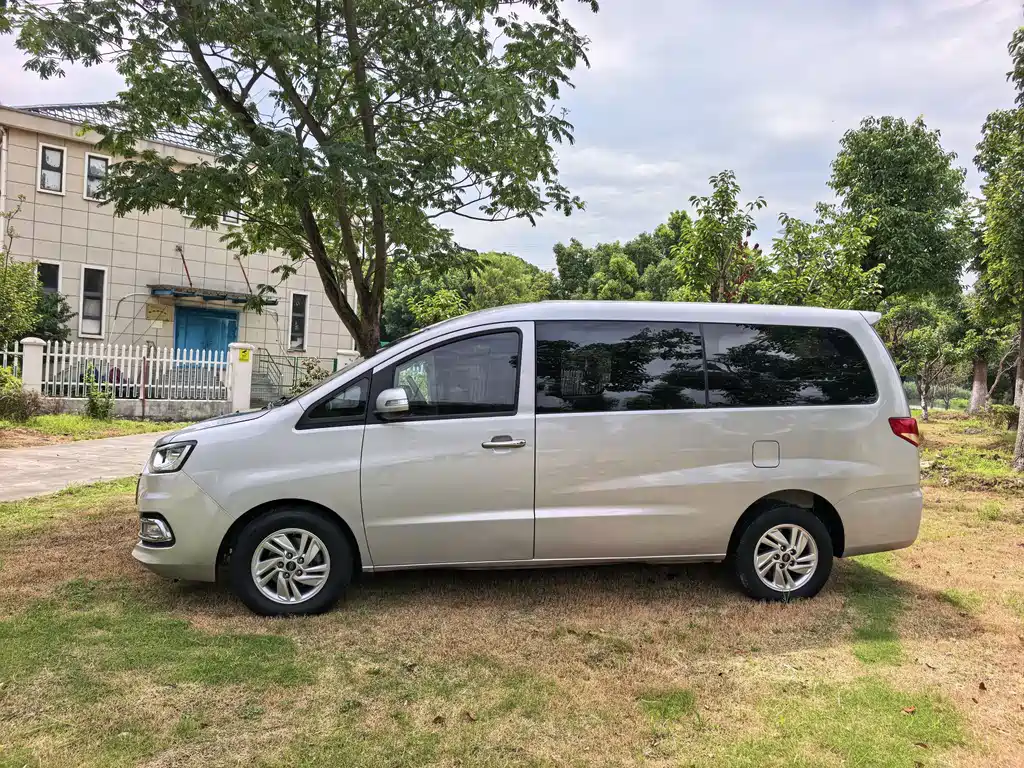 JAC Refine Refine M4 — миниатюра 4