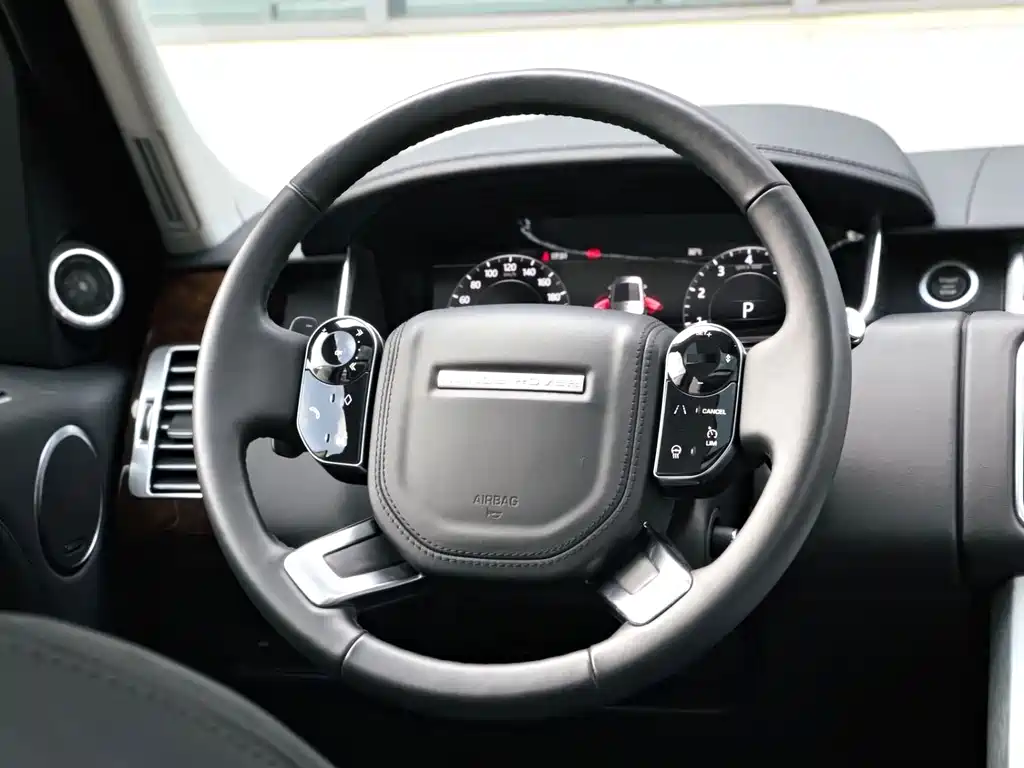 Land Rover Range Rover — миниатюра 4
